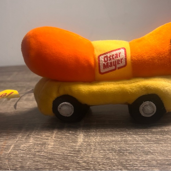 Oscar Mayer Plush Toy 7 inches - Picture 1 of 12